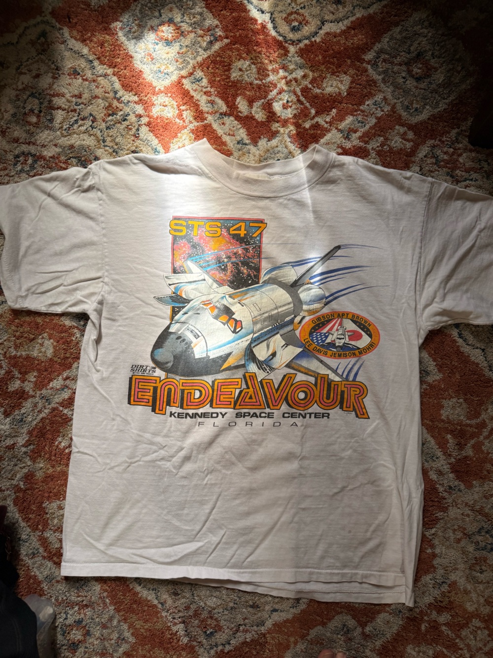 Vintage Endeavour STS-47 Rocket Graphic Tee - White
